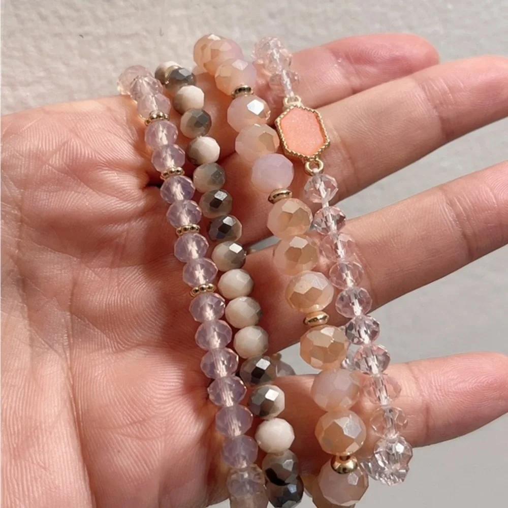 Set of 4 pieces‎ bracelets